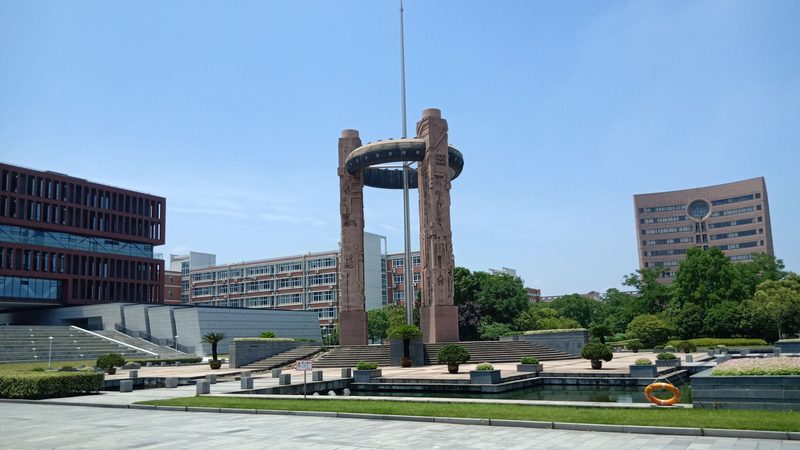 广州电子代工加工厂资质要求解析：标准与考量**